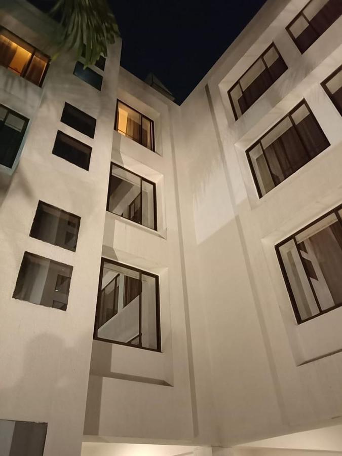 Treebo Trend Hotel Basera Pune Luaran gambar