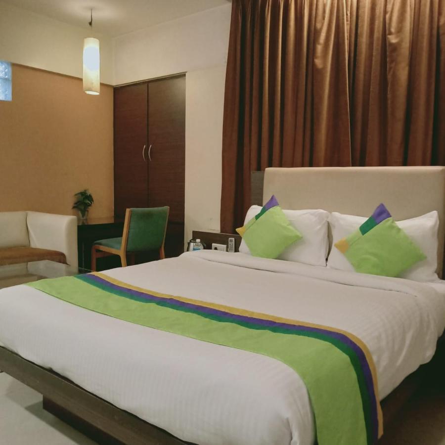 Treebo Trend Hotel Basera Pune Luaran gambar