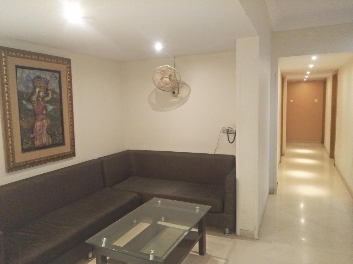 Treebo Trend Hotel Basera Pune Luaran gambar