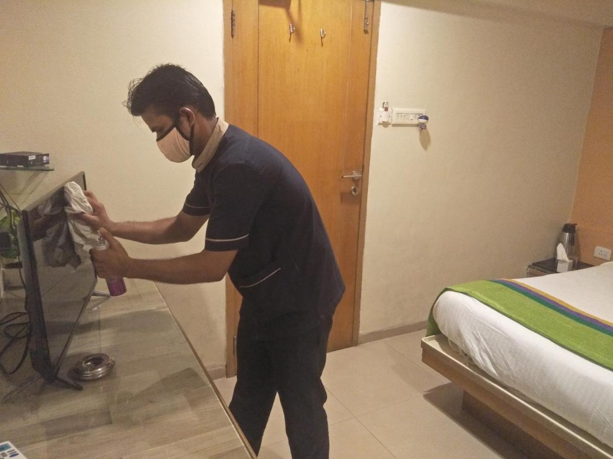 Treebo Trend Hotel Basera Pune Luaran gambar