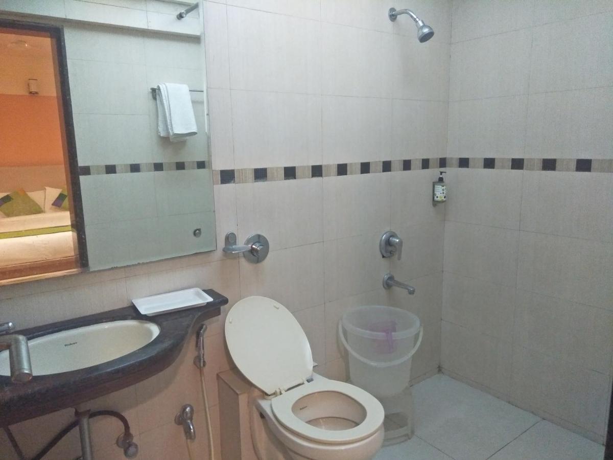 Treebo Trend Hotel Basera Pune Luaran gambar