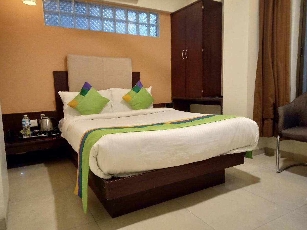 Treebo Trend Hotel Basera Pune Luaran gambar