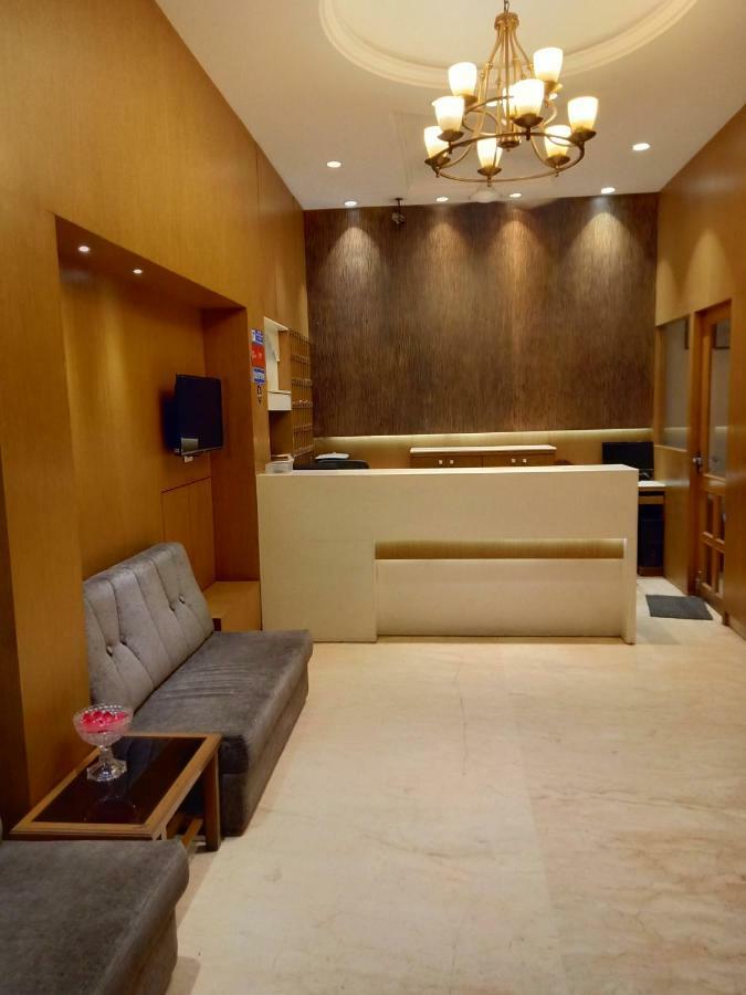 Treebo Trend Hotel Basera Pune Luaran gambar
